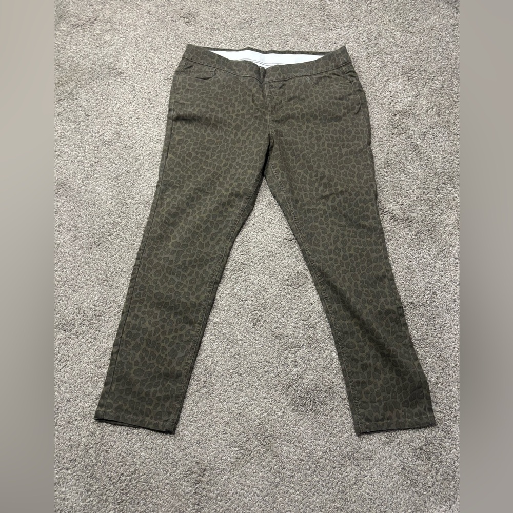 DENIM & CO Leopard Print Pull On Elastic Waist Denim Jeans